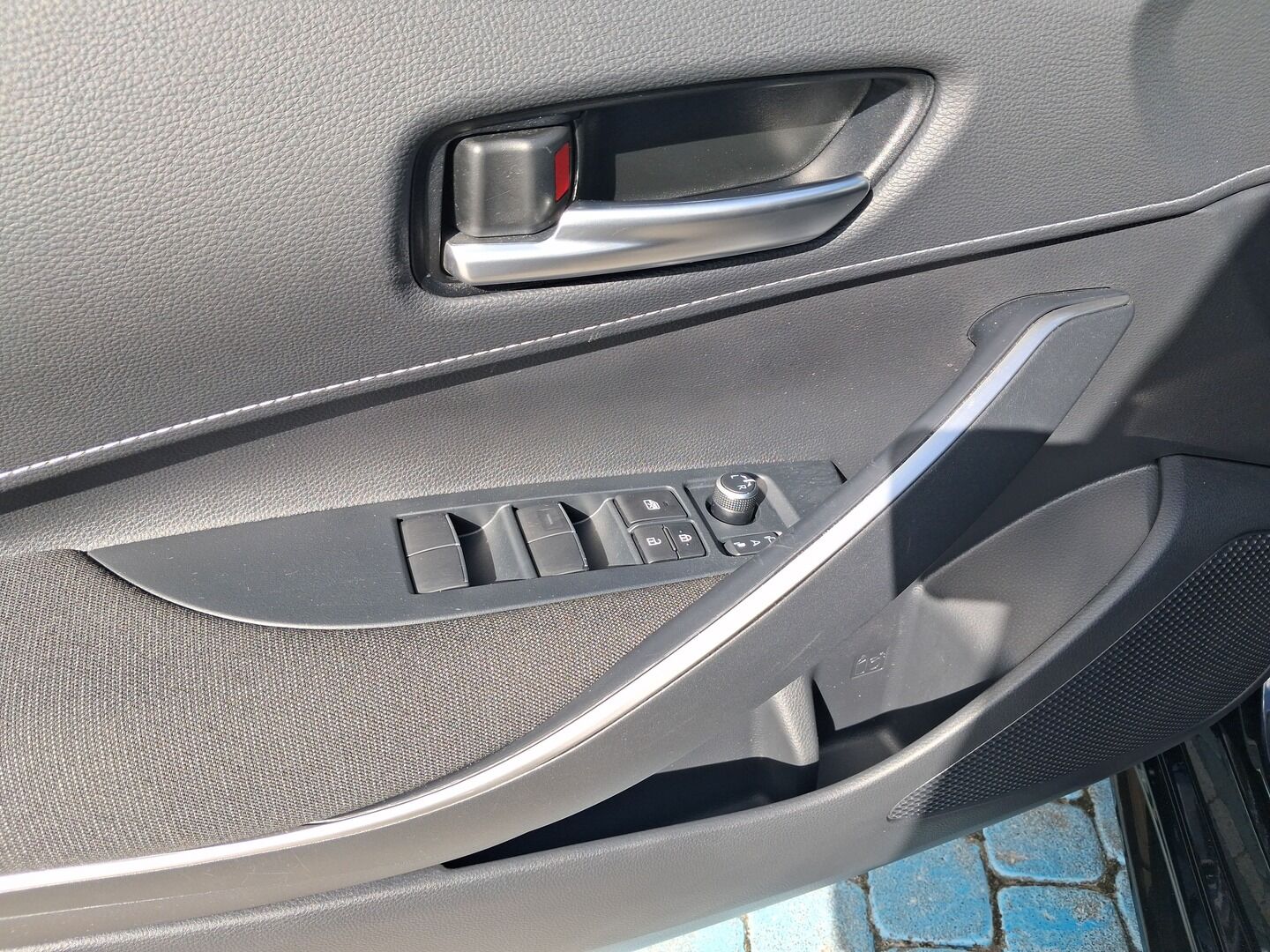 Toyota Corolla - zdjęcie 15