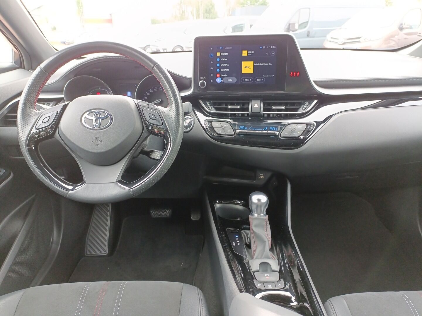 Toyota C-HR - zdjęcie 13
