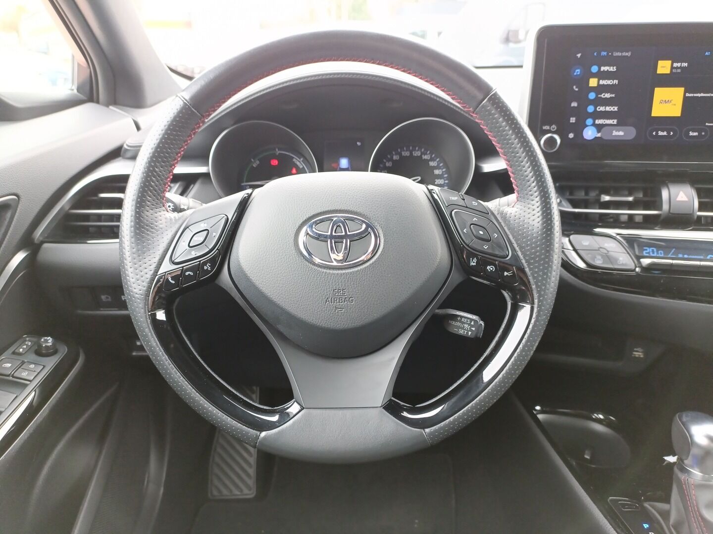 Toyota C-HR - zdjęcie 15