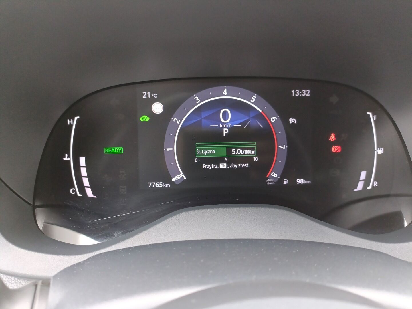 Toyota Yaris - zdjęcie 16