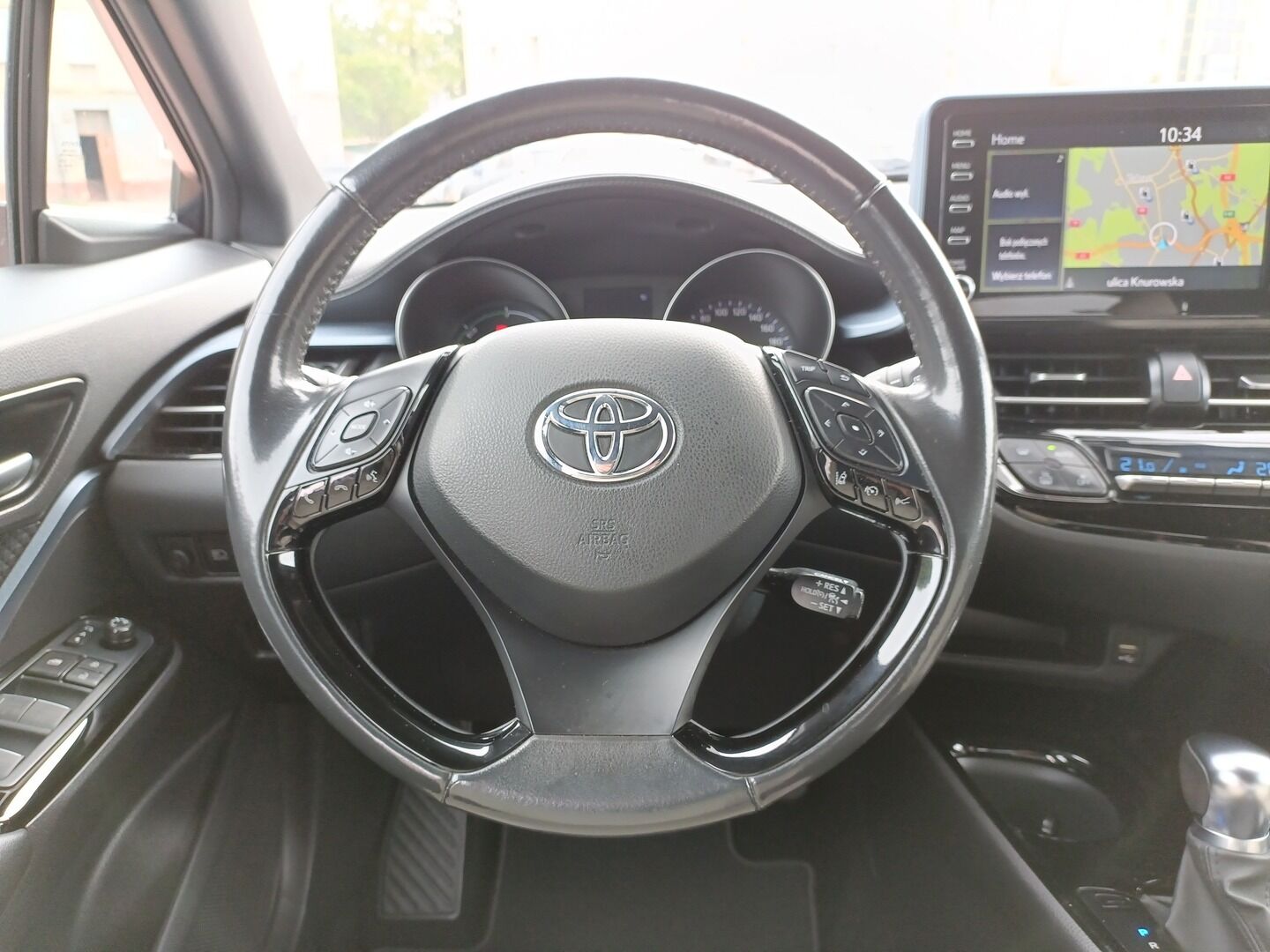 Toyota C-HR - zdjęcie 15