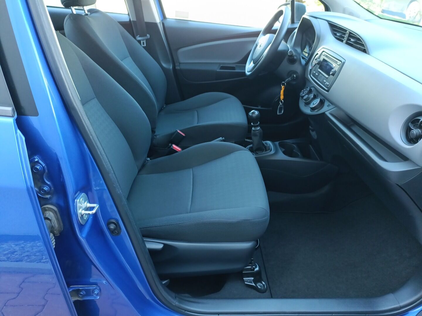 Toyota Yaris - zdjęcie 11