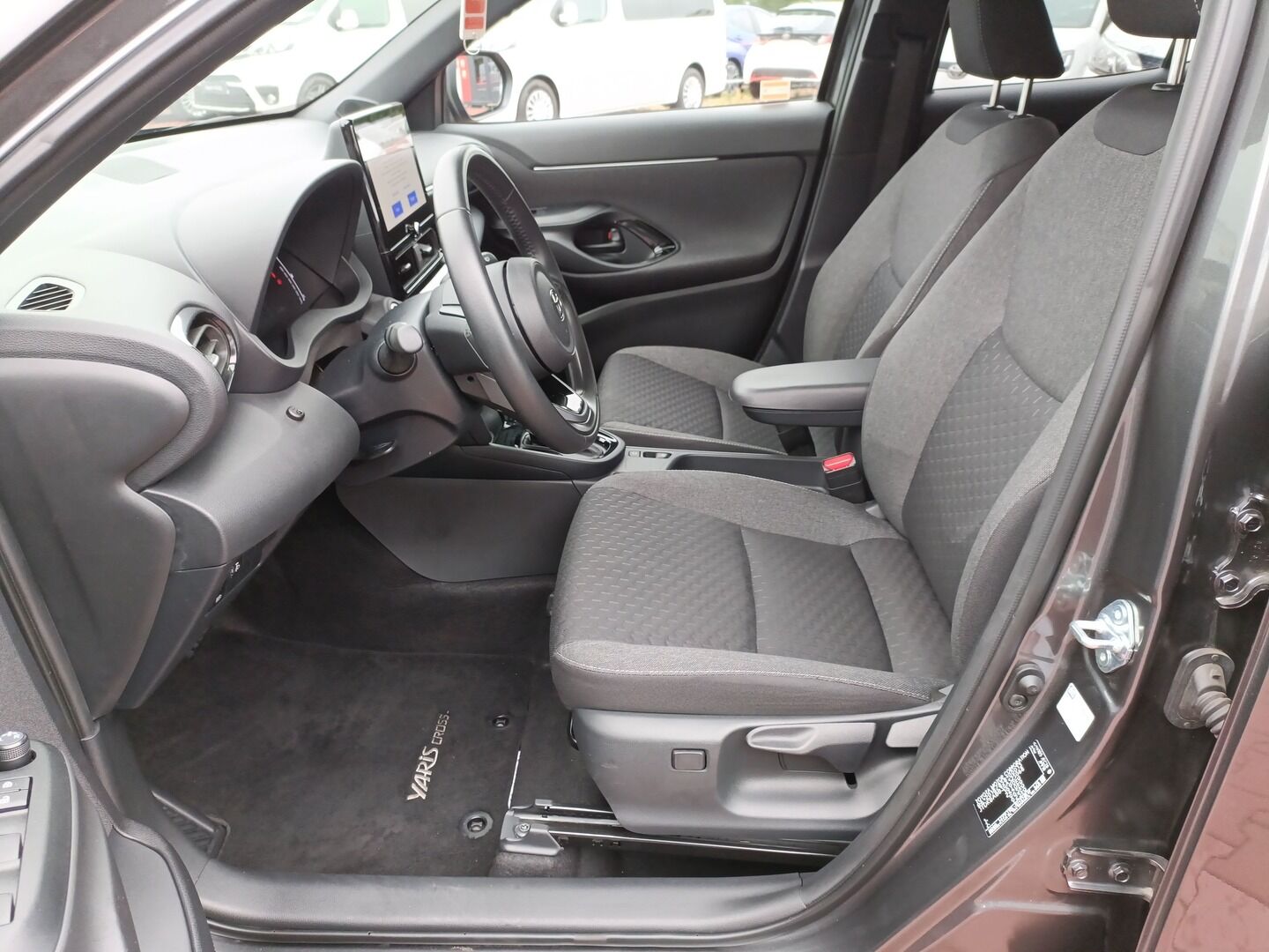 Toyota Yaris Cross - zdjęcie 10