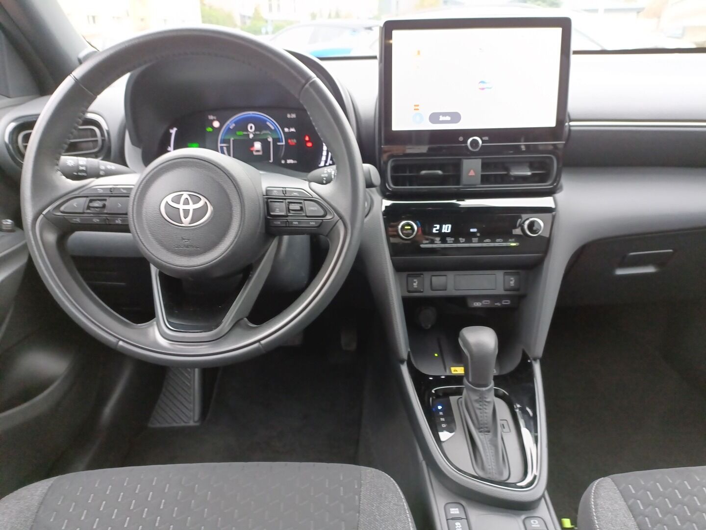 Toyota Yaris Cross - zdjęcie 14
