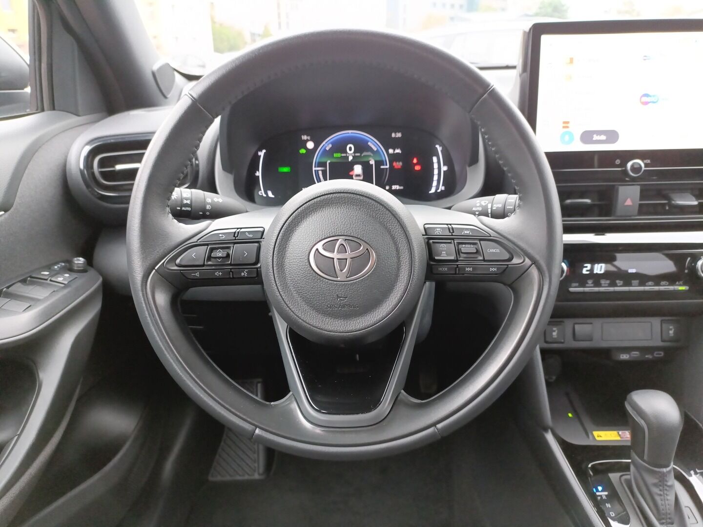 Toyota Yaris Cross - zdjęcie 15