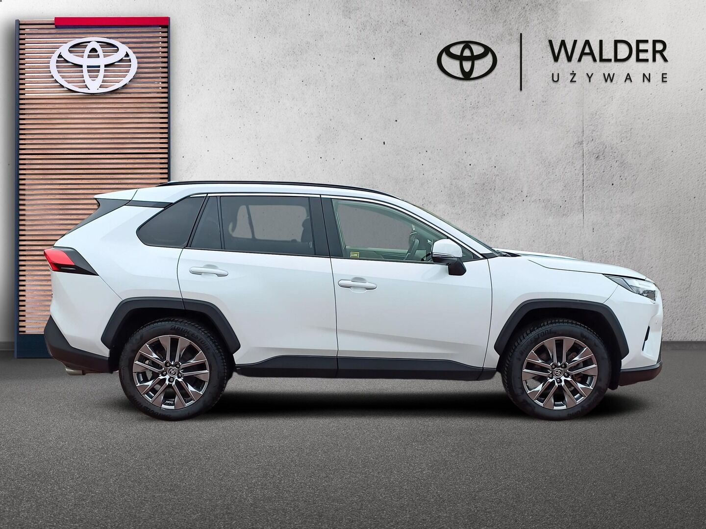 Toyota RAV4 - zdjęcie 6