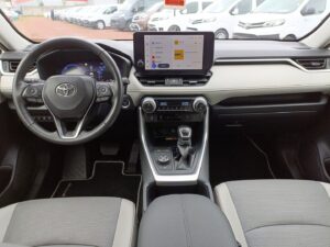 Toyota RAV4 - miniatura 13