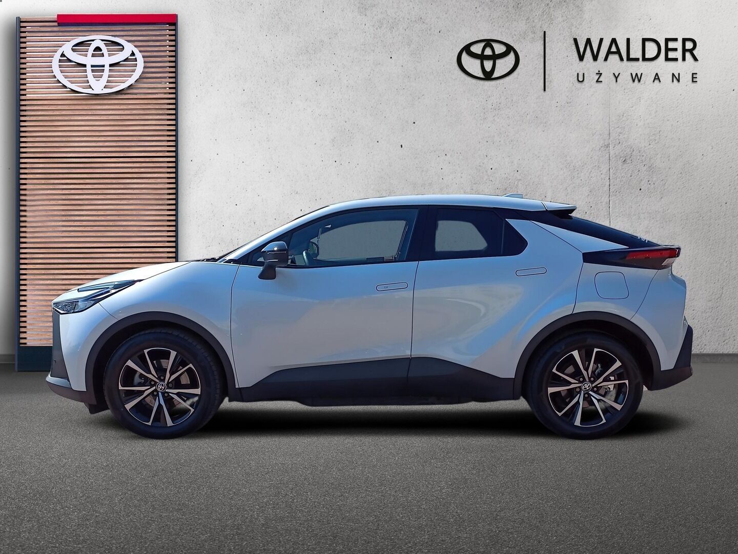Toyota C-HR - zdjęcie 2