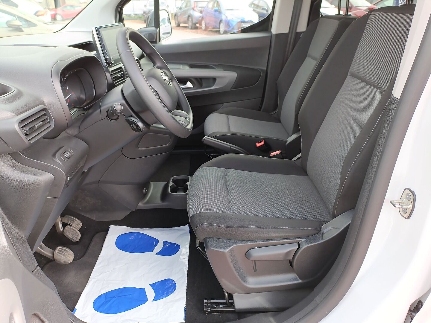 Toyota PROACE CITY VERSO - zdjęcie 10