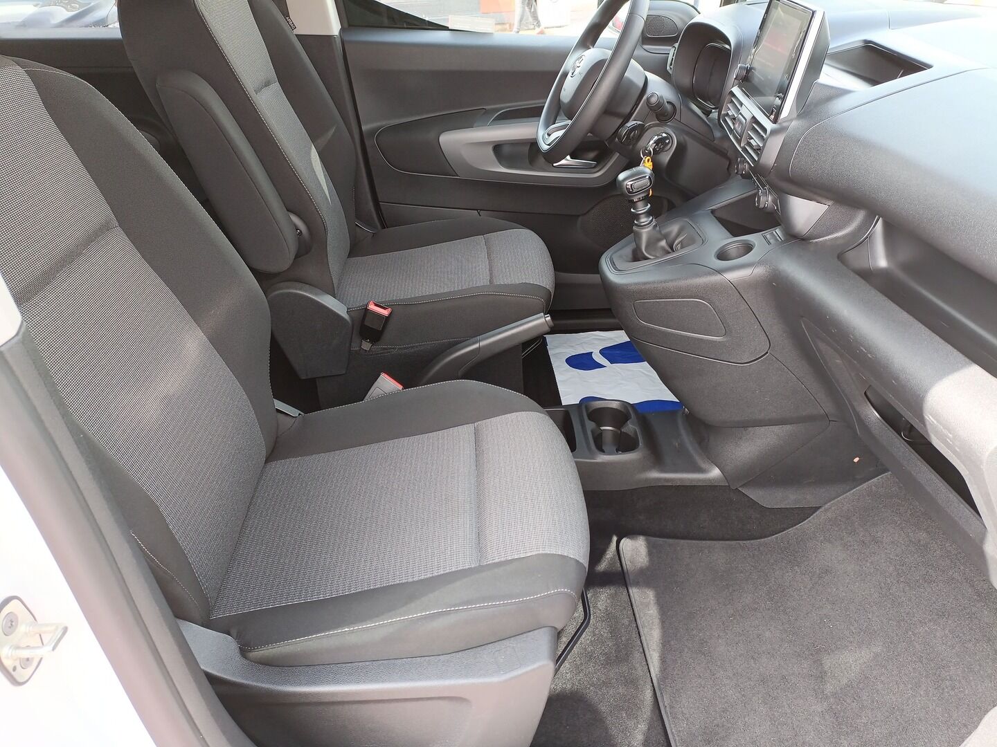 Toyota PROACE CITY VERSO - zdjęcie 12
