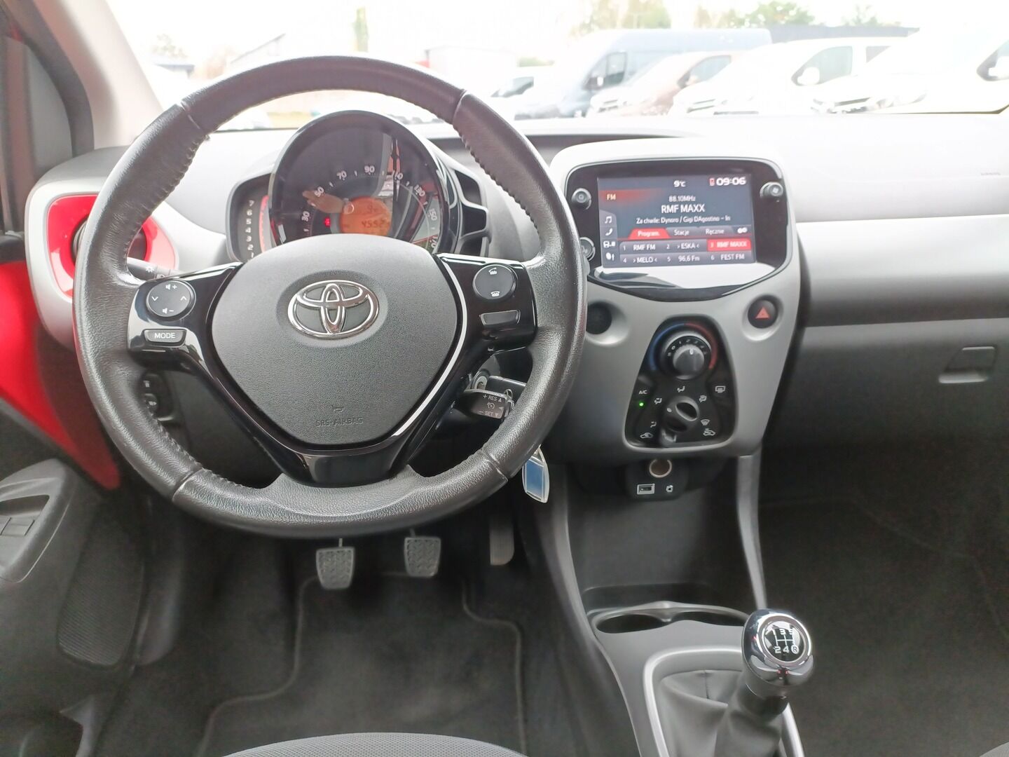 Toyota Aygo - zdjęcie 14