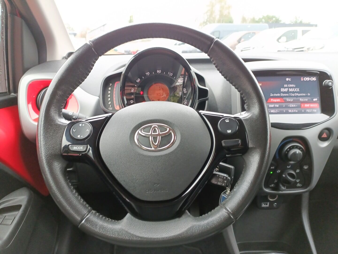 Toyota Aygo - zdjęcie 15