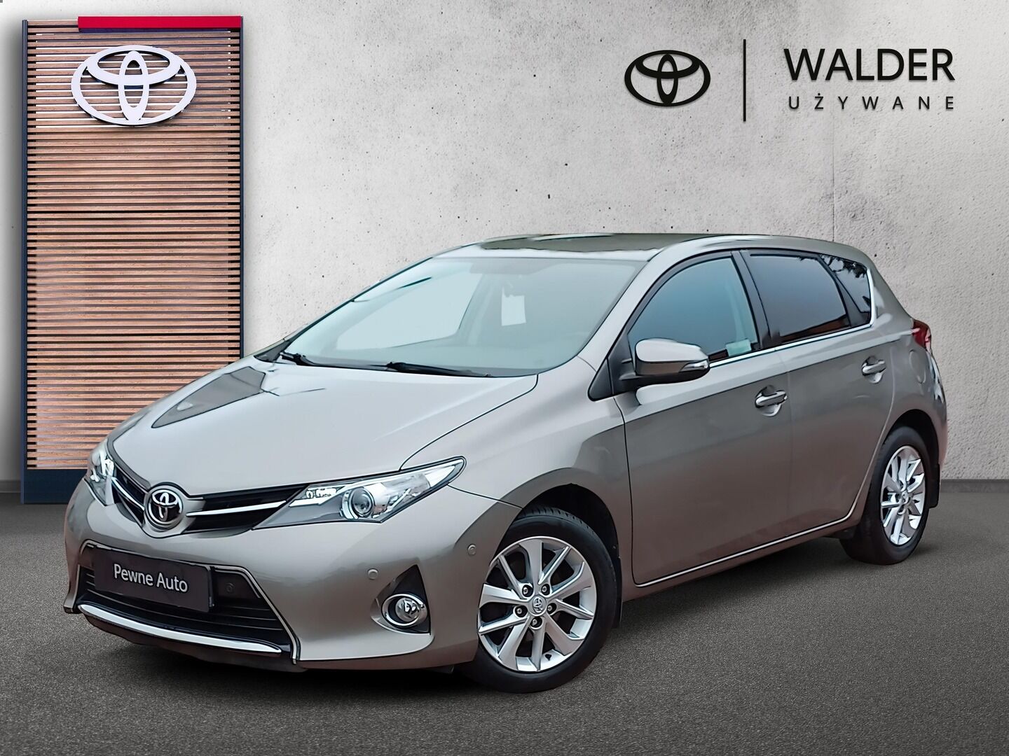 Toyota Auris - zdjęcie 1