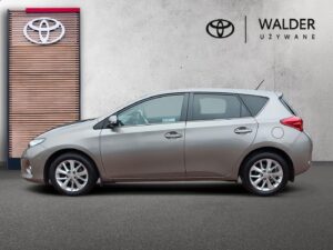 Toyota Auris - miniatura 2