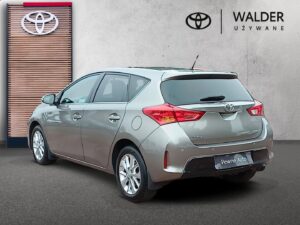 Toyota Auris - miniatura 3