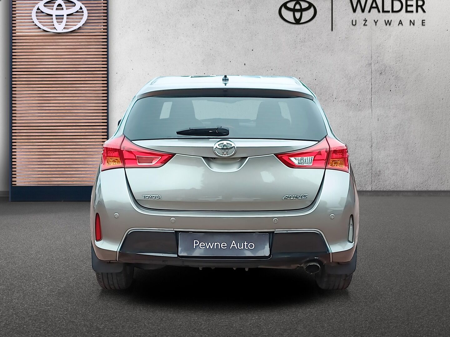 Toyota Auris - zdjęcie 4