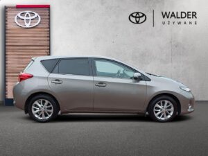 Toyota Auris - miniatura 6