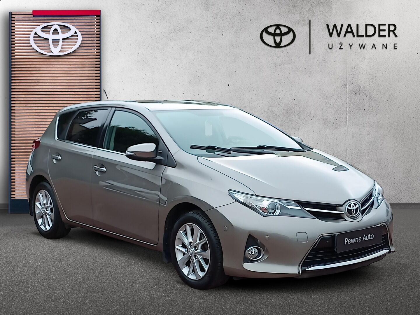 Toyota Auris - zdjęcie 7