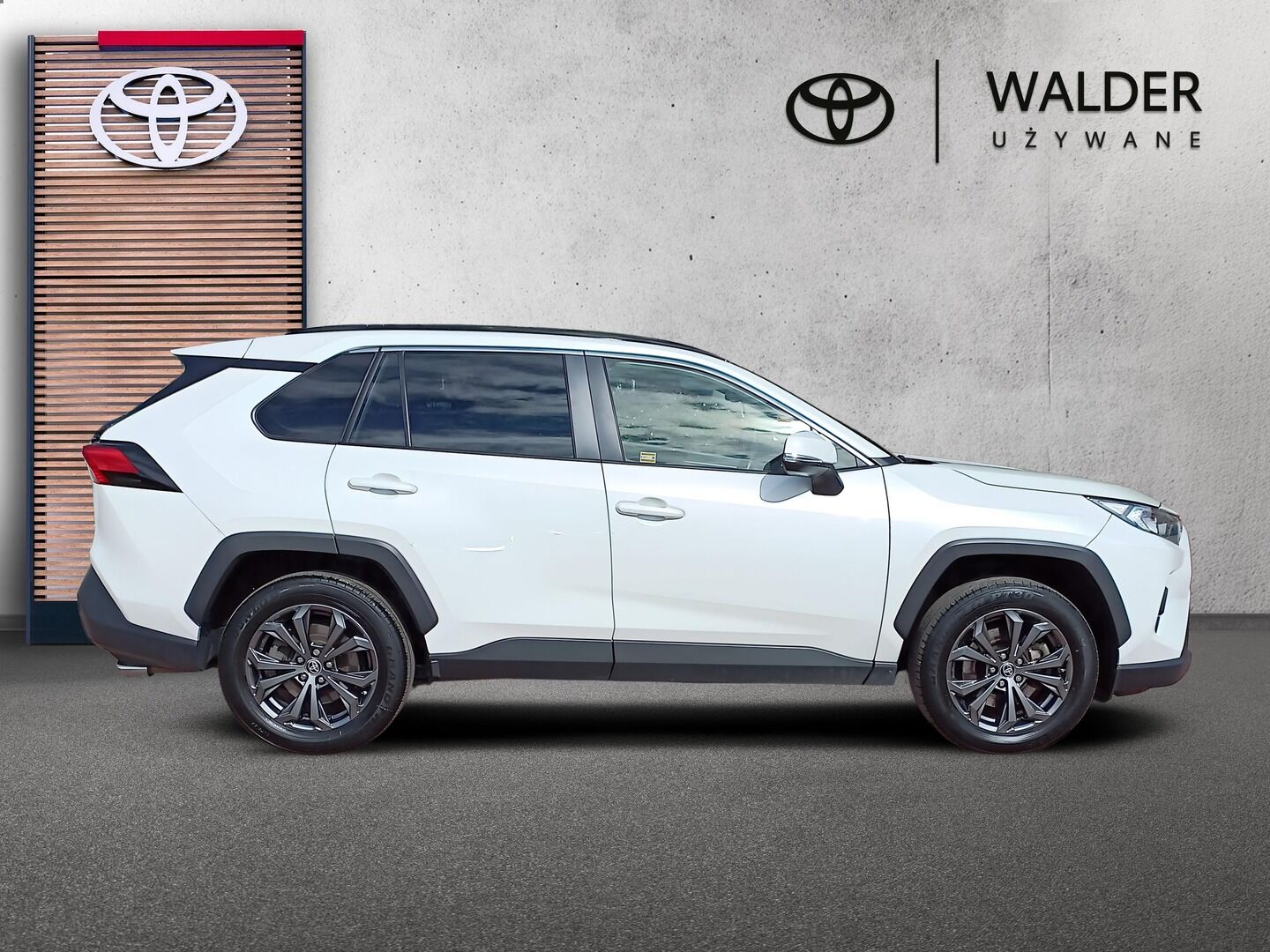 Toyota RAV4 - zdjęcie 4
