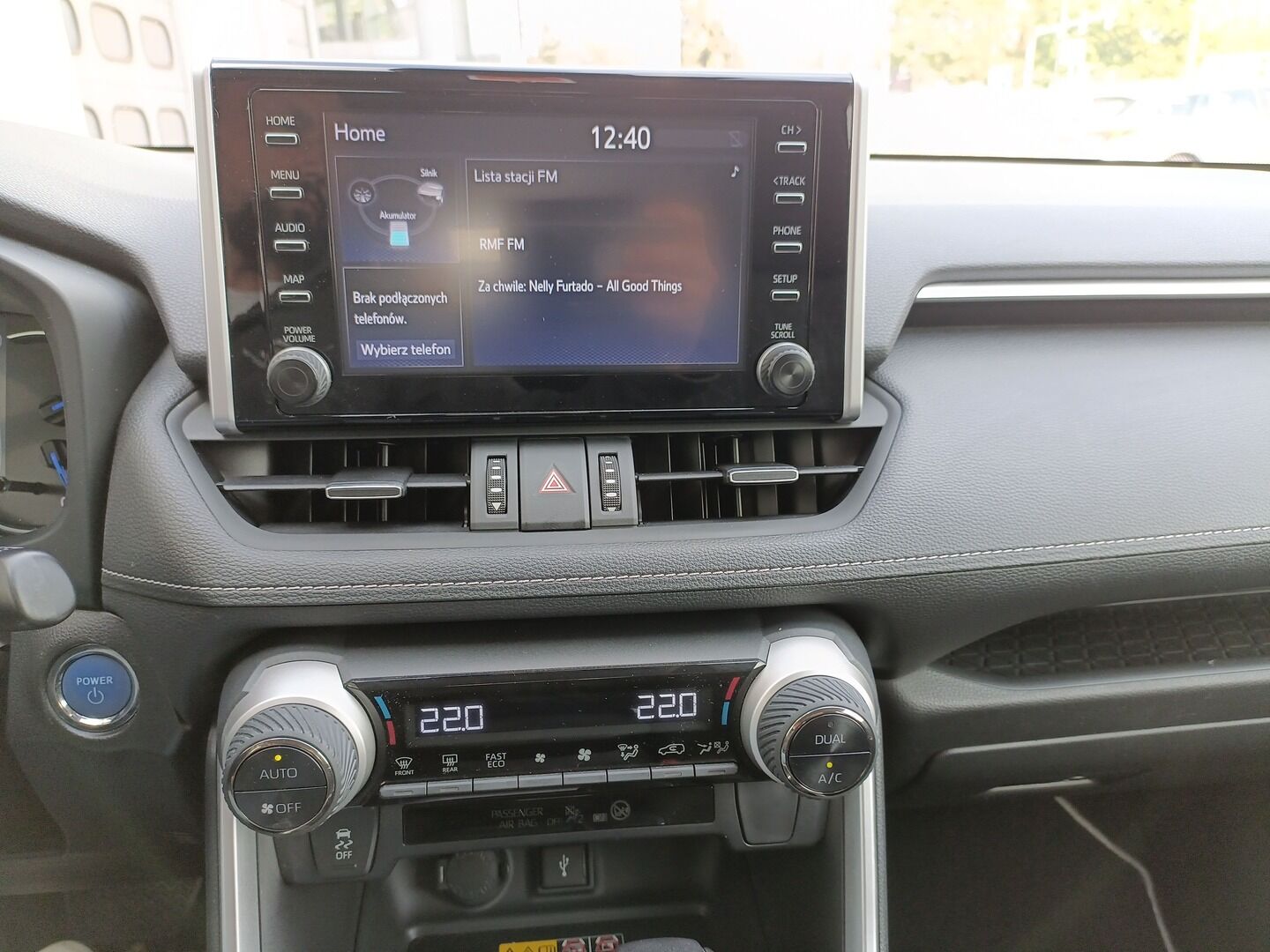 Toyota RAV4 - zdjęcie 17