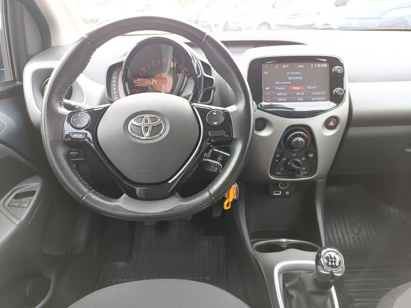 Toyota Aygo - zdjęcie 14