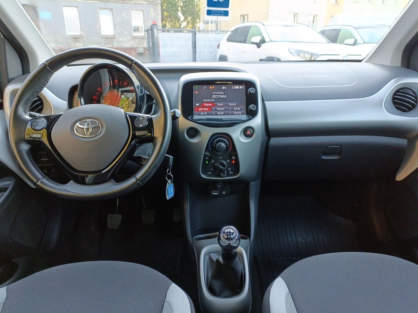 Toyota Aygo - zdjęcie 13
