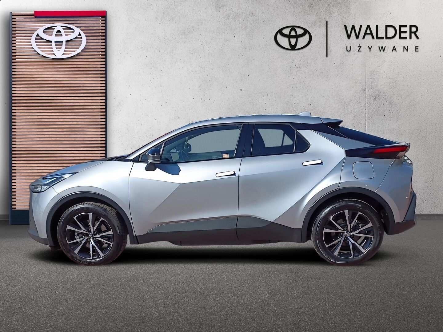 Toyota C-HR - zdjęcie 2