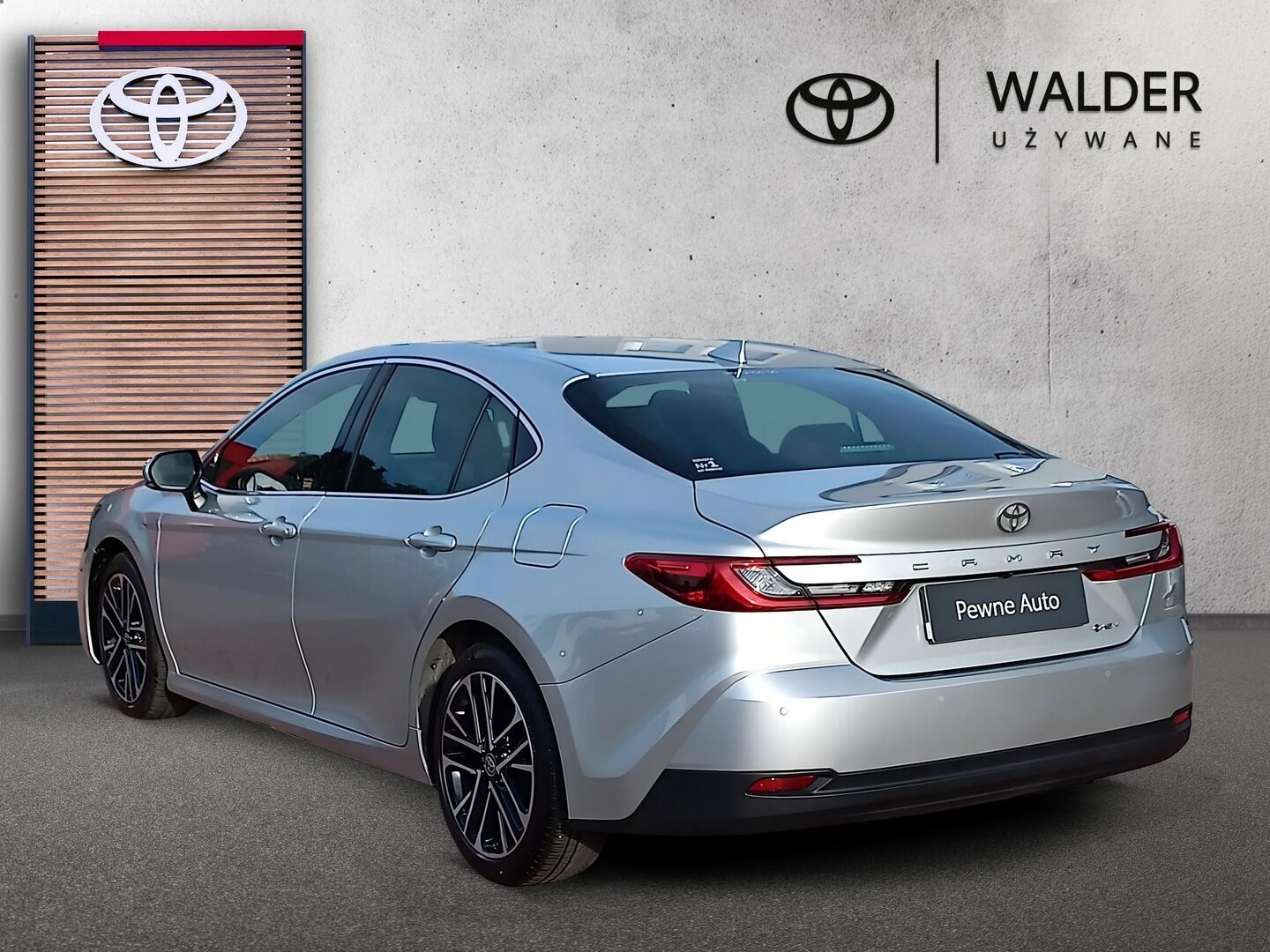 Toyota Camry - zdjęcie 3