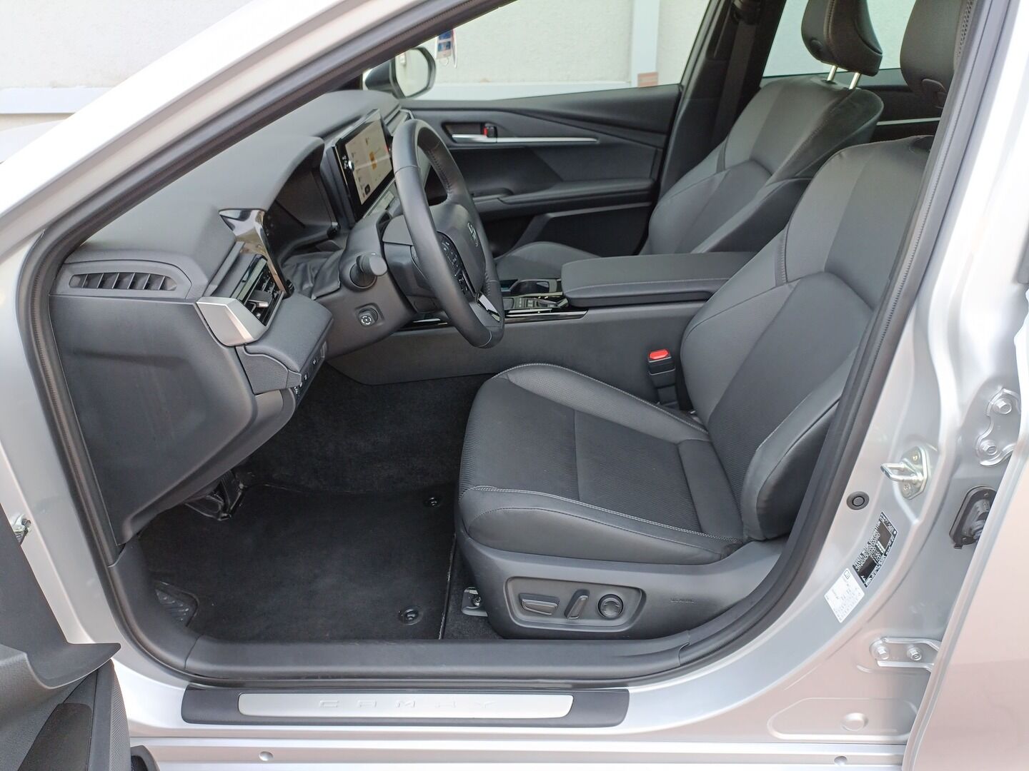 Toyota Camry - zdjęcie 9