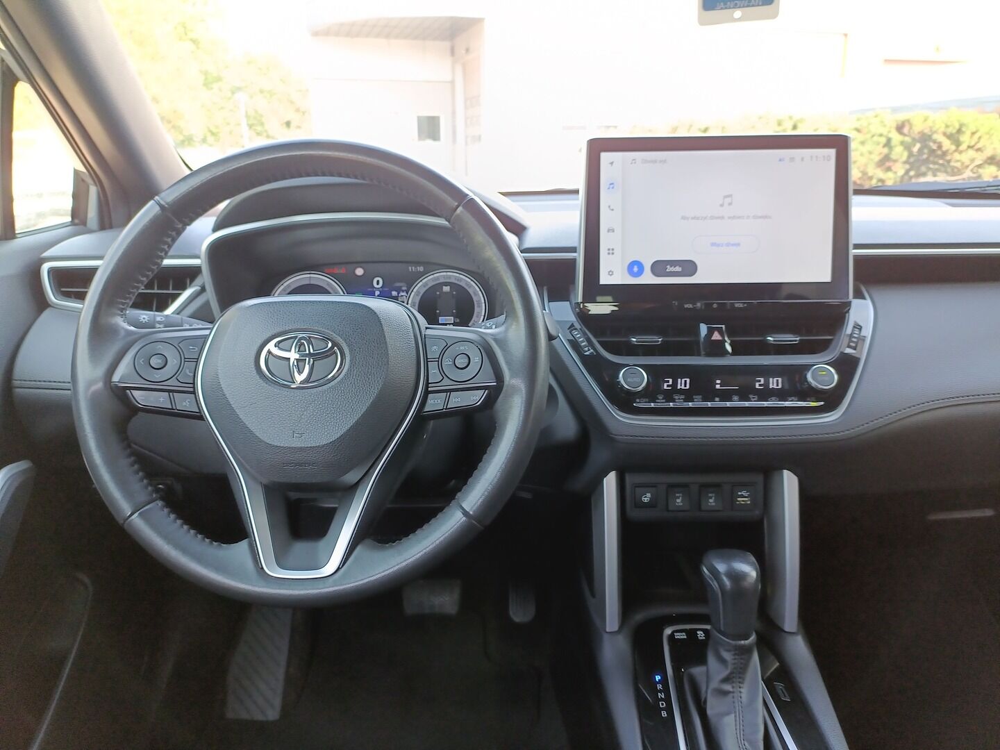 Toyota Corolla Cross - zdjęcie 14