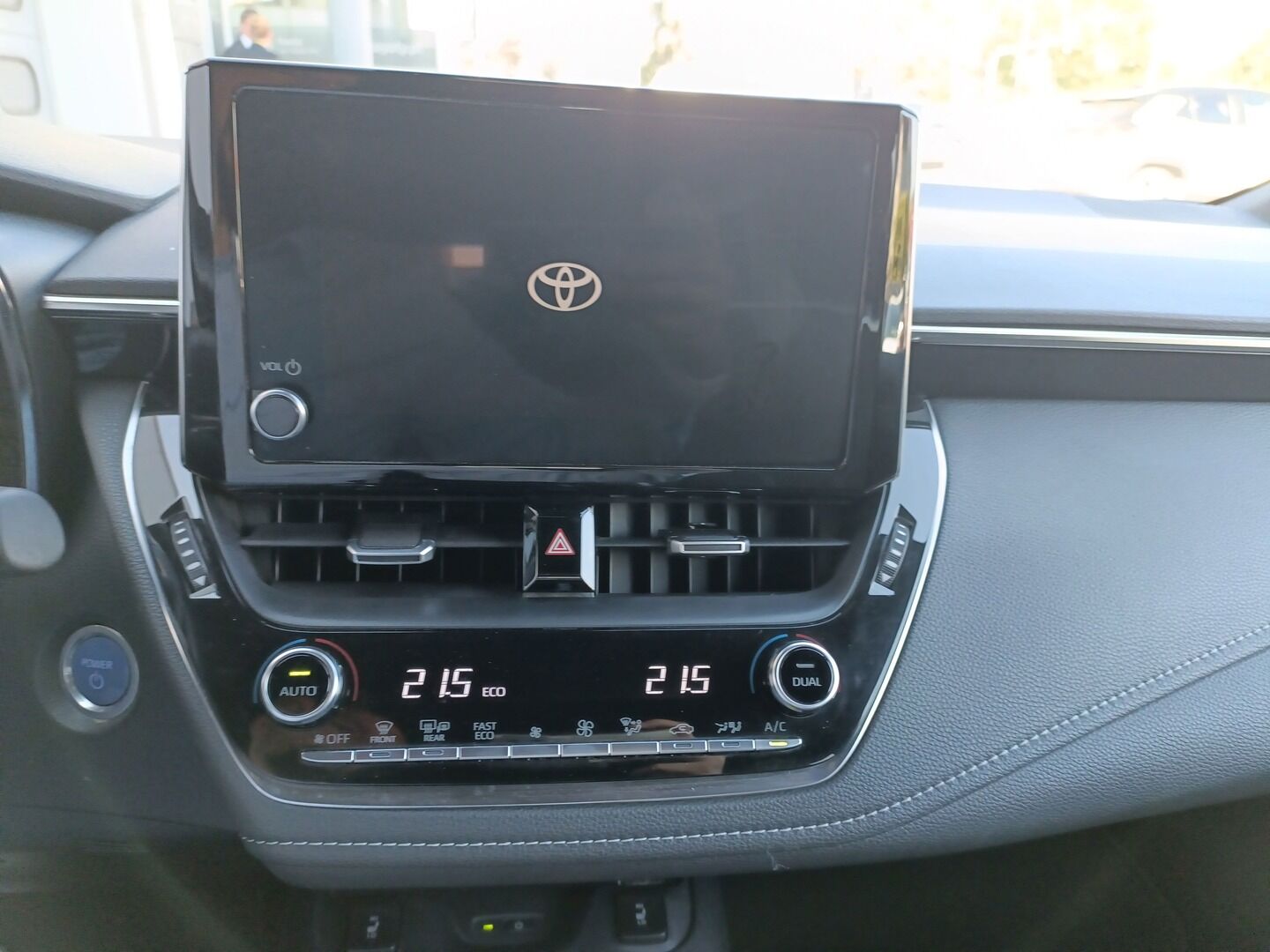 Toyota Corolla - zdjęcie 17