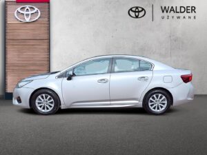 Toyota Avensis - miniatura 2