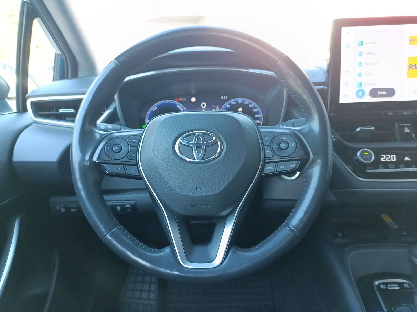 Toyota Corolla - zdjęcie 15