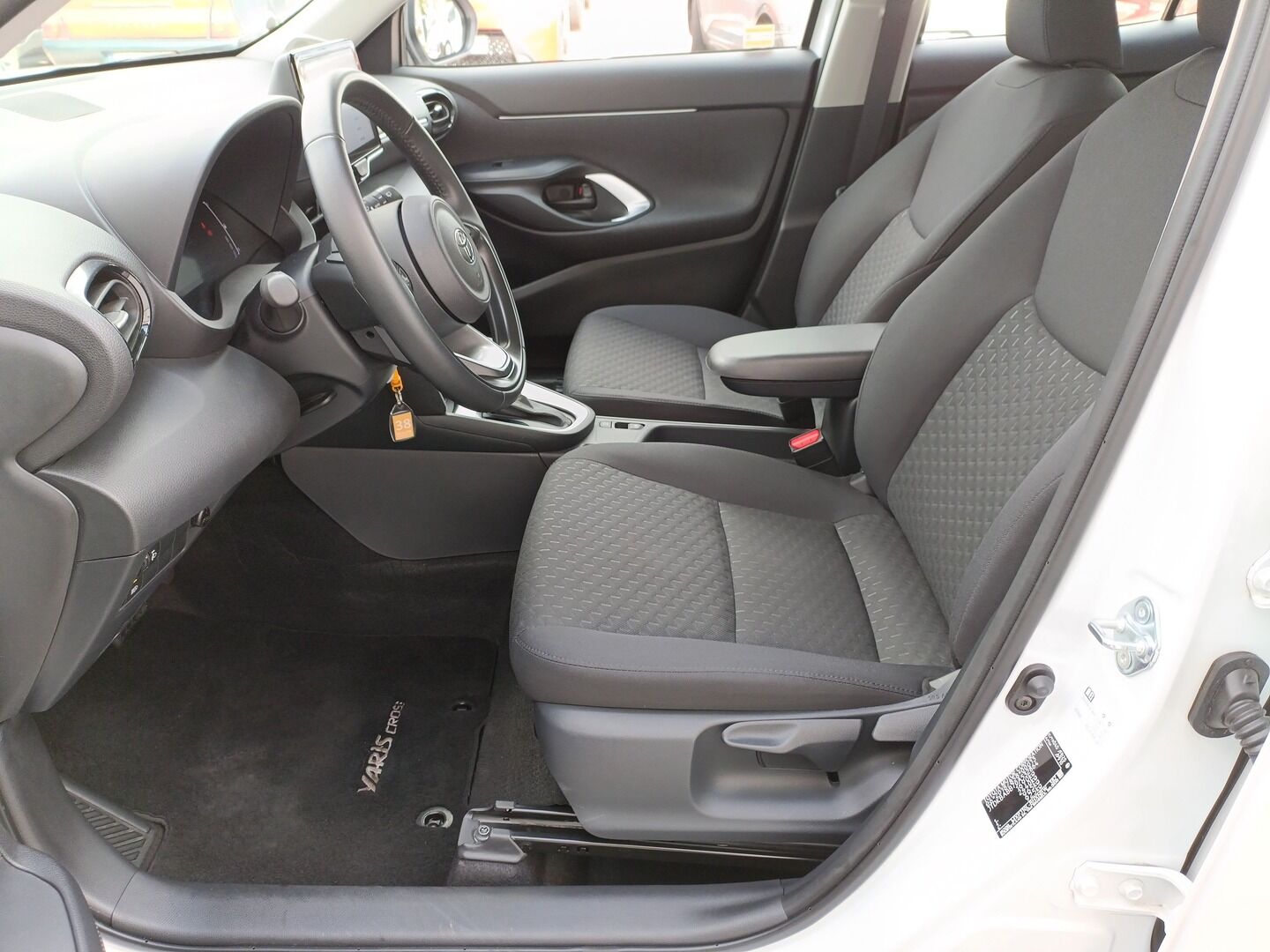 Toyota Yaris Cross - zdjęcie 10