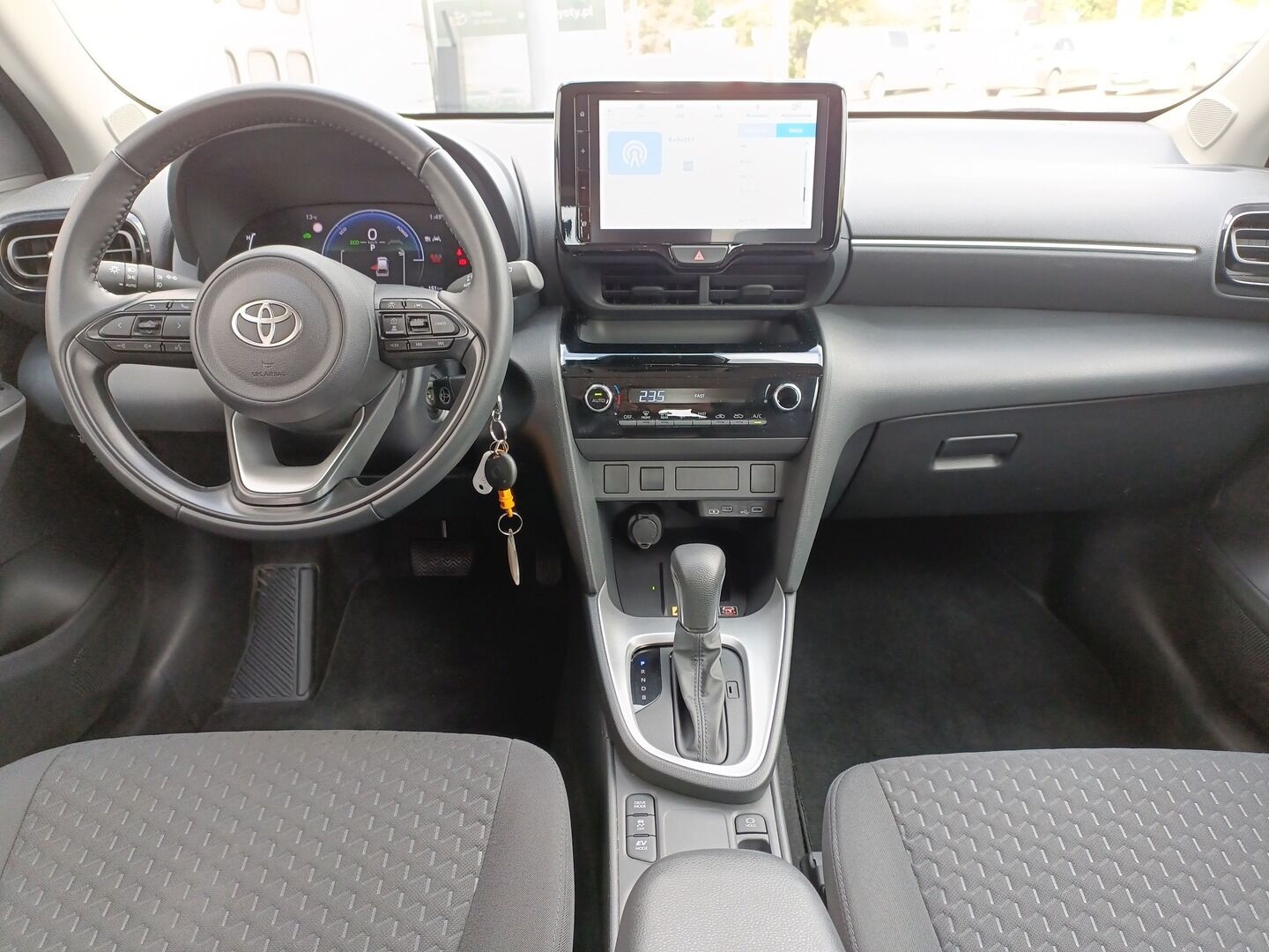 Toyota Yaris Cross - zdjęcie 9