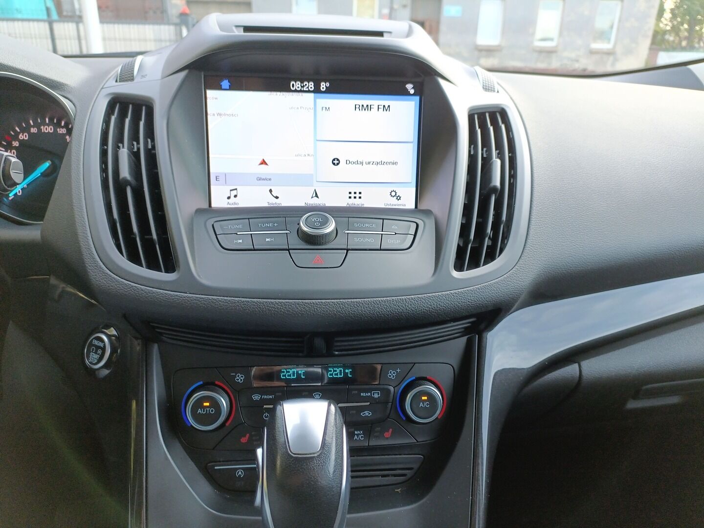 Ford Kuga - zdjęcie 17
