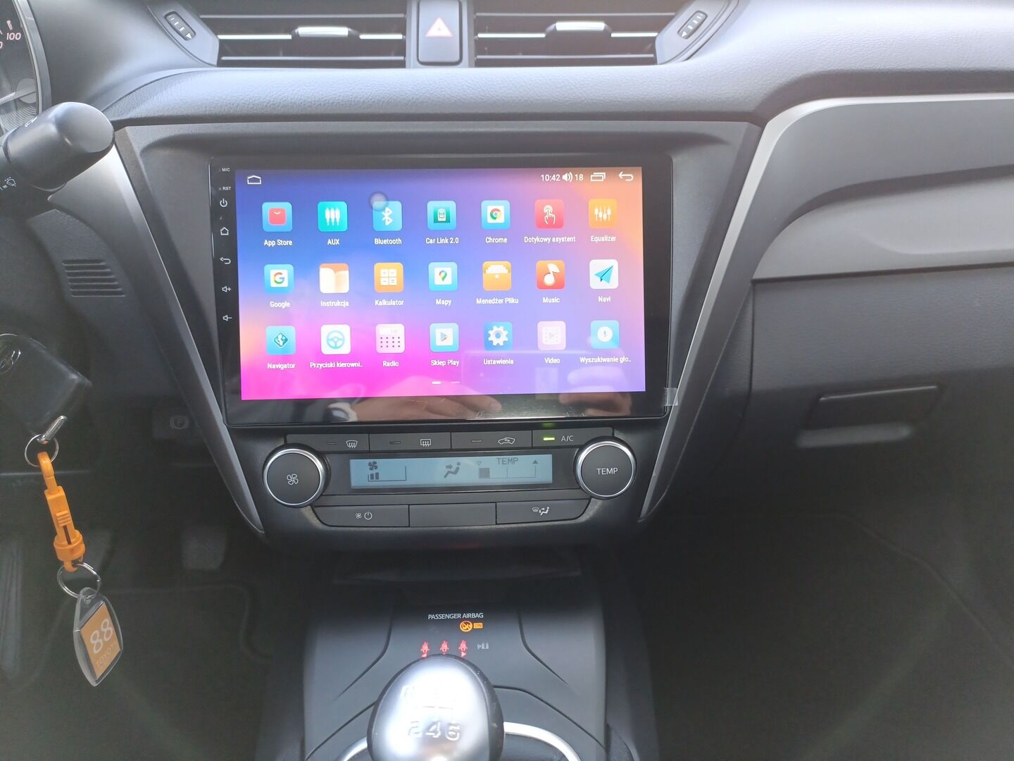 Toyota Avensis - zdjęcie 11