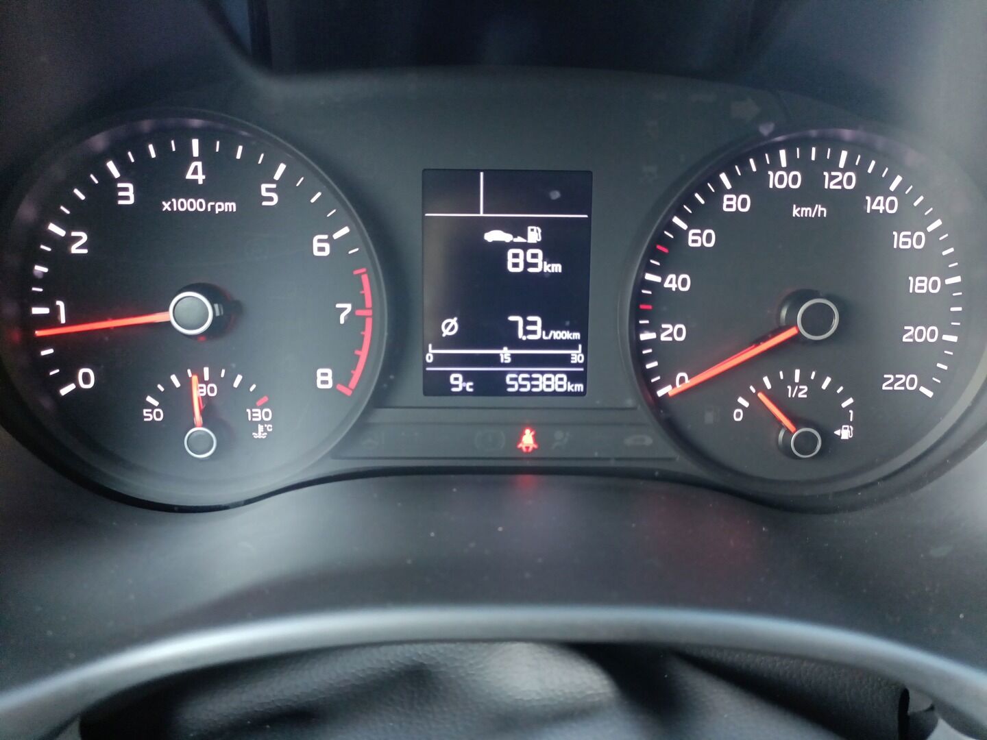 Kia Stonic - zdjęcie 16