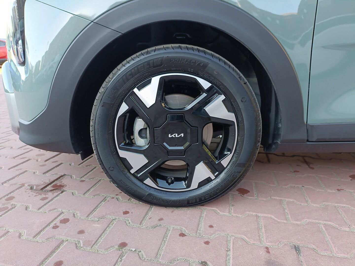 Kia Stonic - zdjęcie 22