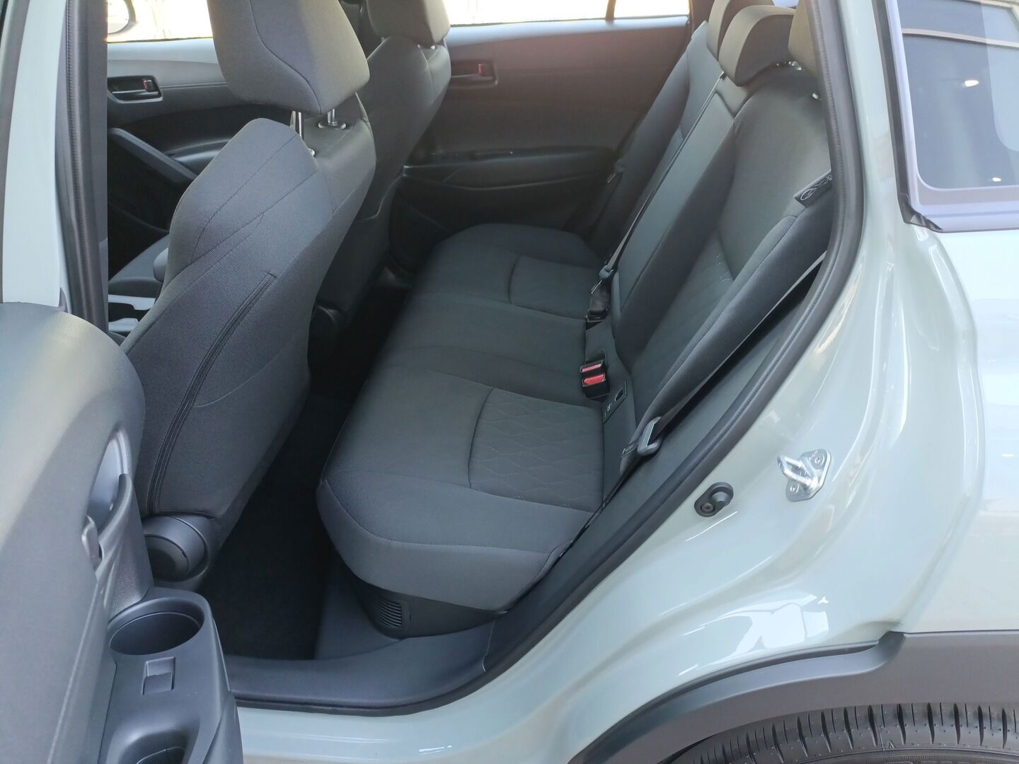 Toyota Corolla Cross - zdjęcie 10