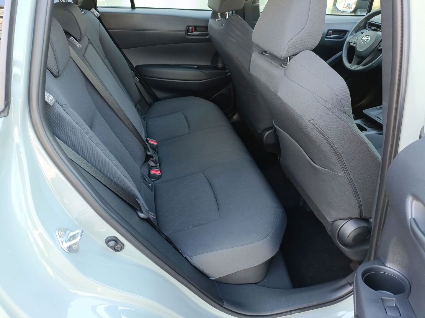 Toyota Corolla Cross - zdjęcie 12
