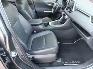 Toyota RAV4 - miniatura 11