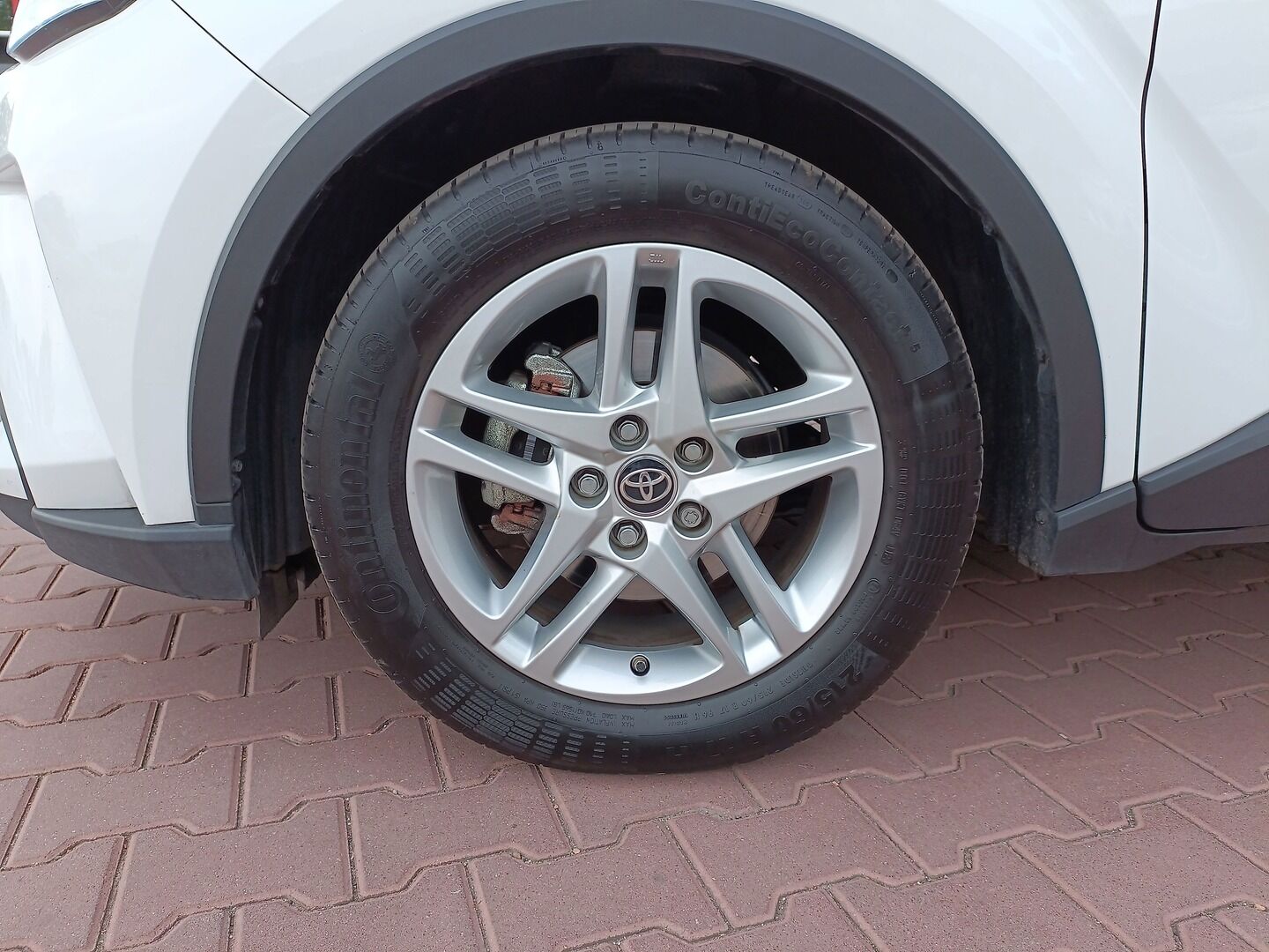 Toyota C-HR - zdjęcie 19