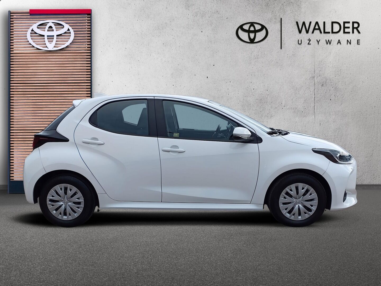 Toyota Yaris - zdjęcie 6
