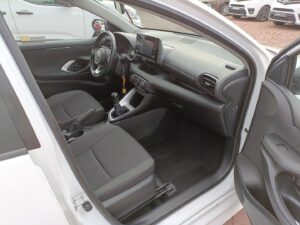 Toyota Yaris - miniatura 17